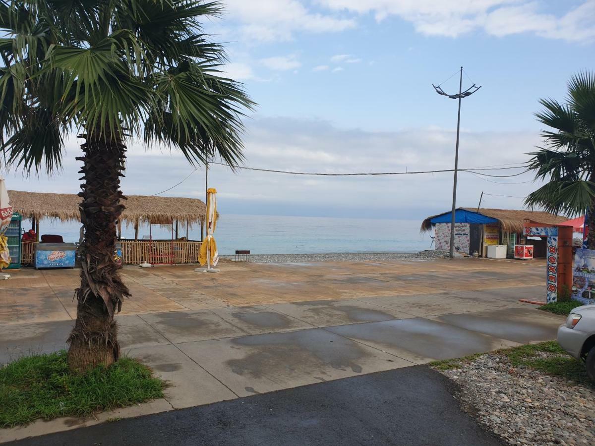 Apartment Near The Beach Batumi-Gonio Exteriör bild